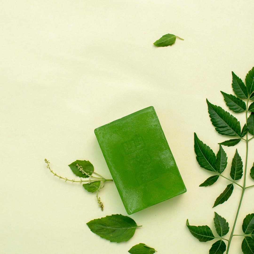 Blossoms & Extracts BUBBLY & FRESH SOAP (Tea Tree Extract, Aloe Vera Extract, Rose Water)