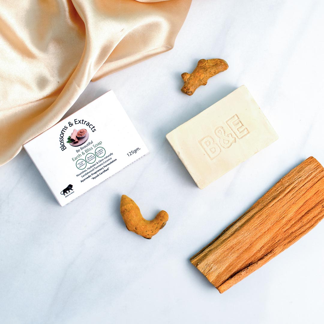 Blossoms & Extracts EARTH & BLISS SOAP (Licorice Extract, Sandalwood Extract, Turmeric Extract)